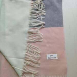 Classic Wool Wrap Three Tone Mystic Pink